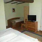 Blaues Haus 3*