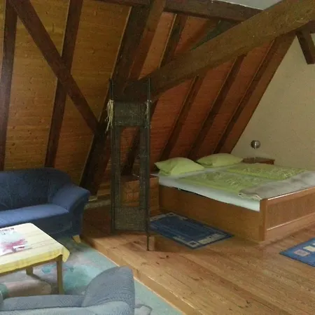 Blaues Haus فندق 3*